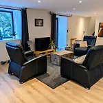 Grande Ferme De 250m2 Renovee Au Charme Rustique *