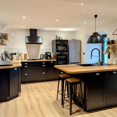 Willa Grande Ferme De 250m2 Renovee Au Charme Rustique Mazet-Saint-Voy