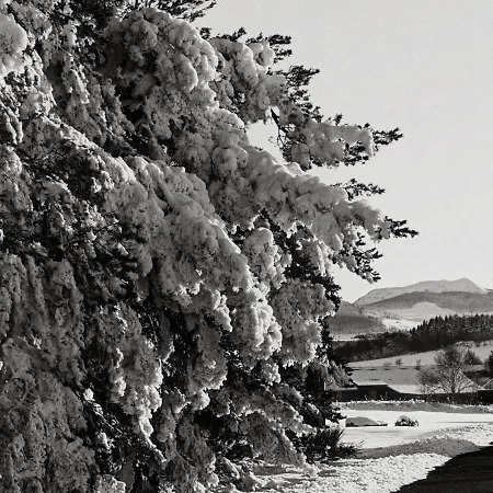 Grande Ferme De 250m2 Renovee Au Charme Rustique