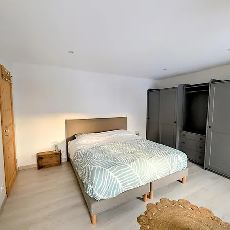 Grande Ferme De 250m2 Renovee Au Charme Rustique