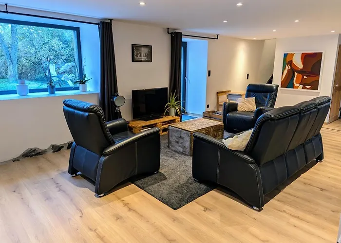 Grande Ferme De 250m2 Renovee Au Charme Rustique *