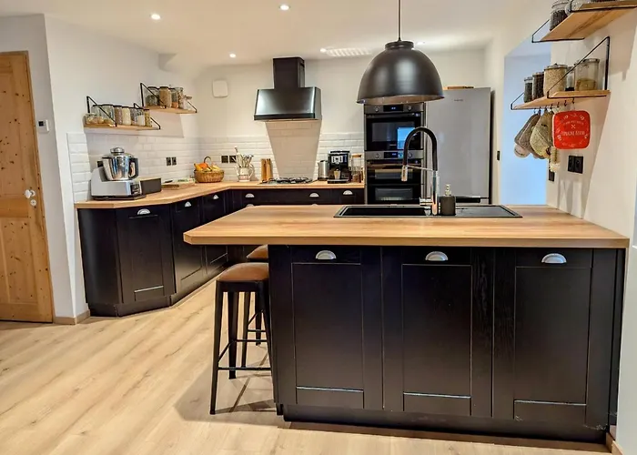 Grande Ferme De 250m2 Renovee Au Charme Rustique Mazet-Saint-Voy