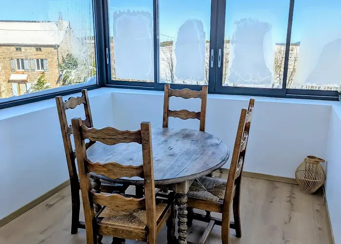 Grande Ferme De 250m2 Renovee Au Charme Rustique