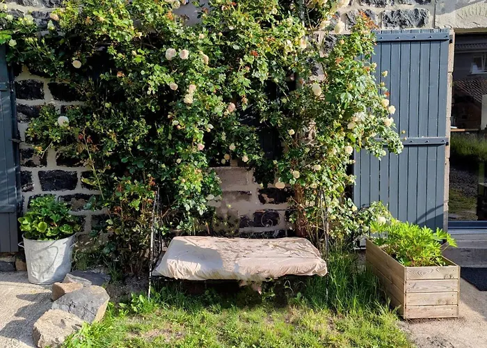 Grande Ferme De 250m2 Renovee Au Charme Rustique *