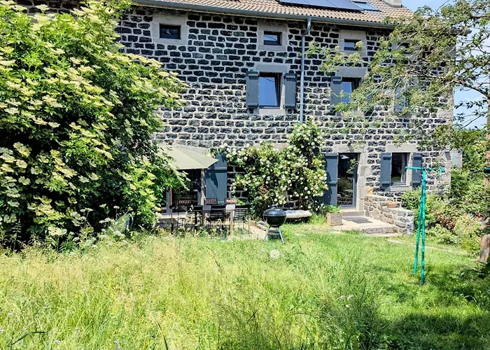 Grande Ferme De 250m2 Renovee Au Charme Rustique *