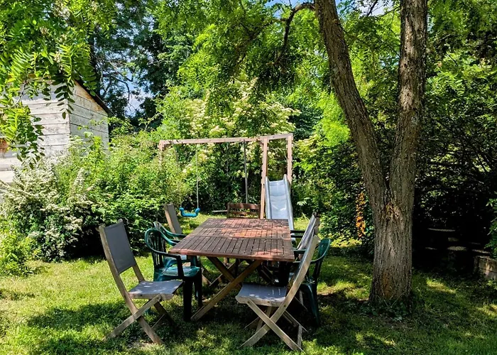 Grande Ferme De 250m2 Renovee Au Charme Rustique Mazet-Saint-Voy